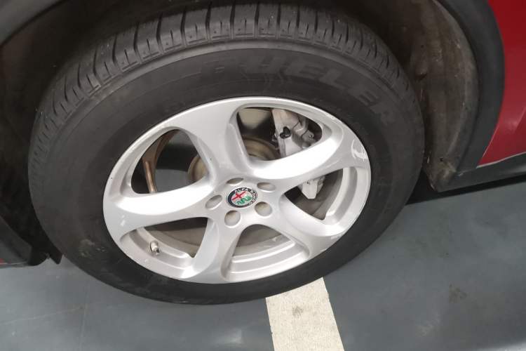 Used Alfa Romeo Stelvio 2017 2.0T 200HP Elite Edition