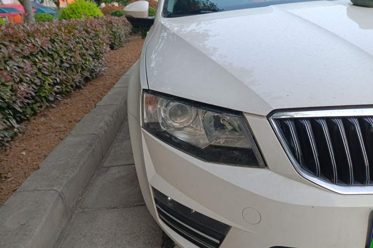 Used Skoda Octavia 2017 1.6L Automatic Smart Drive Edition
