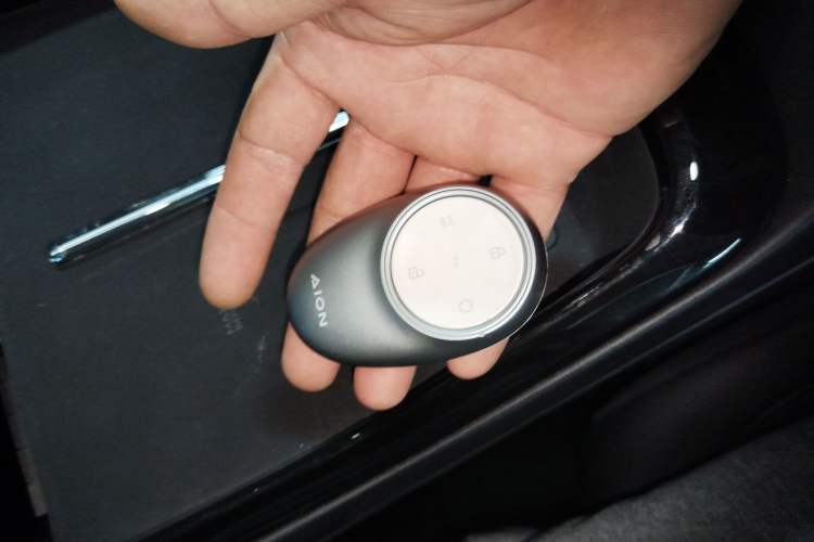 Used AION V 2024 Aion Tyrannosaurus 650 LiDAR Edition
