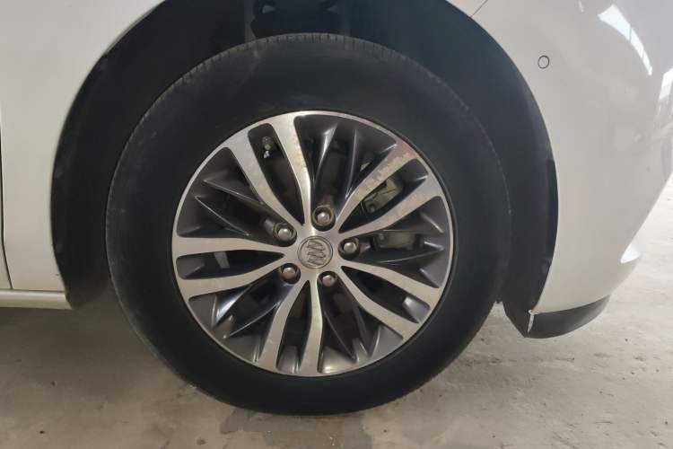 Used Buick GL8 2017 ES 28T Flagship Model China V Standard