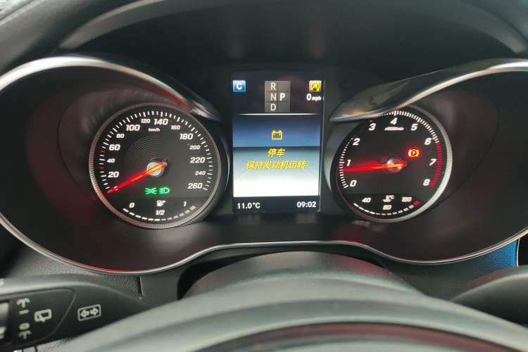 Used Mercedes-Benz GLC 2017 GLC 260 4MATIC Luxury Model