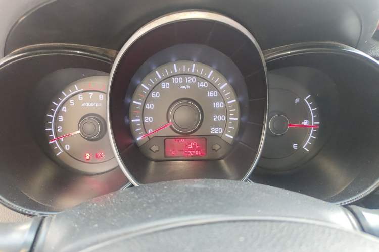 Used Kia K2 2015 Sedan 1.4L MT GLS
