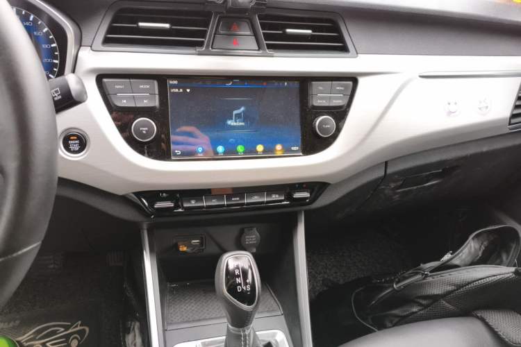 Used Geely Auto Vision X3 2019 Upgraded Model 1.5L CVT Prestige Version
