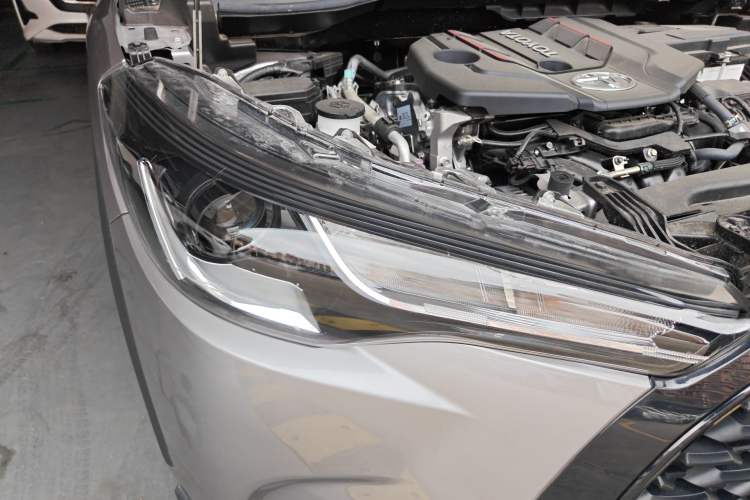 Used Toyota Corolla Cross 2024 2.0L Flagship Edition Right Front Headlight