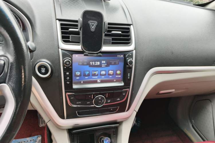 Used Geely Auto Emgrand 2014 Sedan 1.5L Manual Elite Model