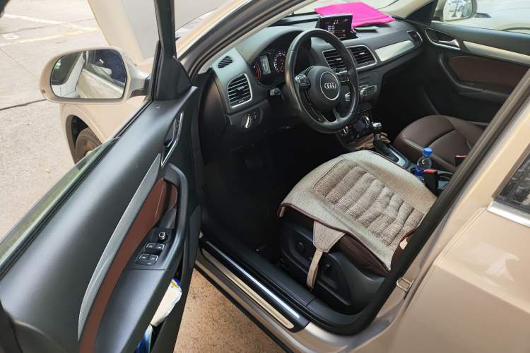 Used Audi Q3 2015 30 TFSI Comfort Model