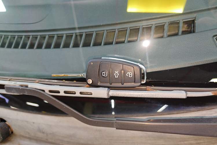 Used Suzuki Swift 2014 1.5L Automatic Fashion Edition Interior 1