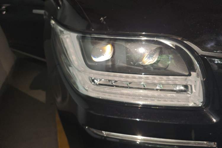 Used Lincoln Navigator 2020 3.5T Prestige Edition Right Front Headlight