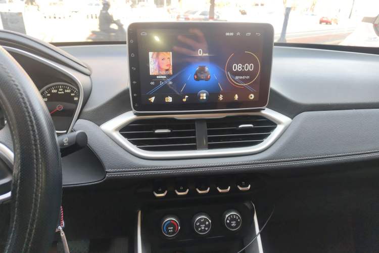 Used Baojun 530 2019 1.5T CVT Elite Version China V Audio And AC Panel