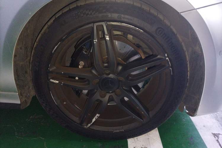 Used Mercedes-Benz E-Class 2020 E 260 Coupe Right Front Wheel Hub