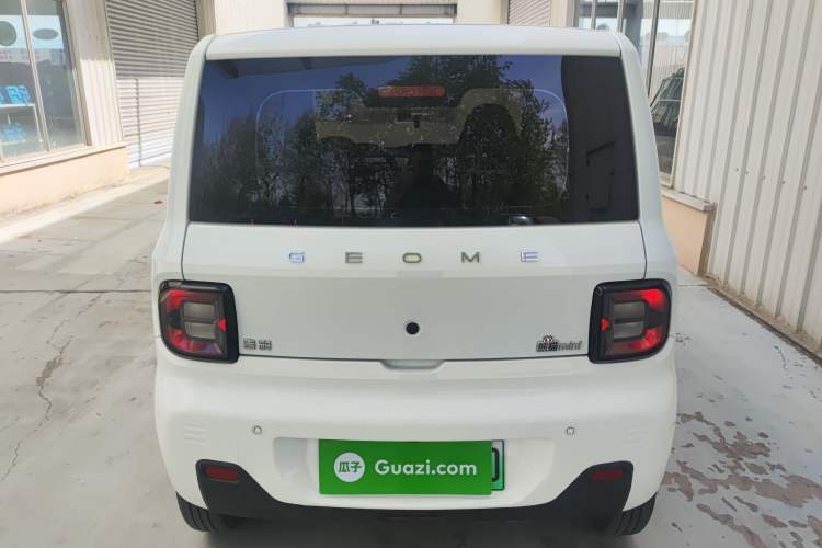 Used Geely Galaxy Panda 2024 Panda Mini 200km Endurance Bear
