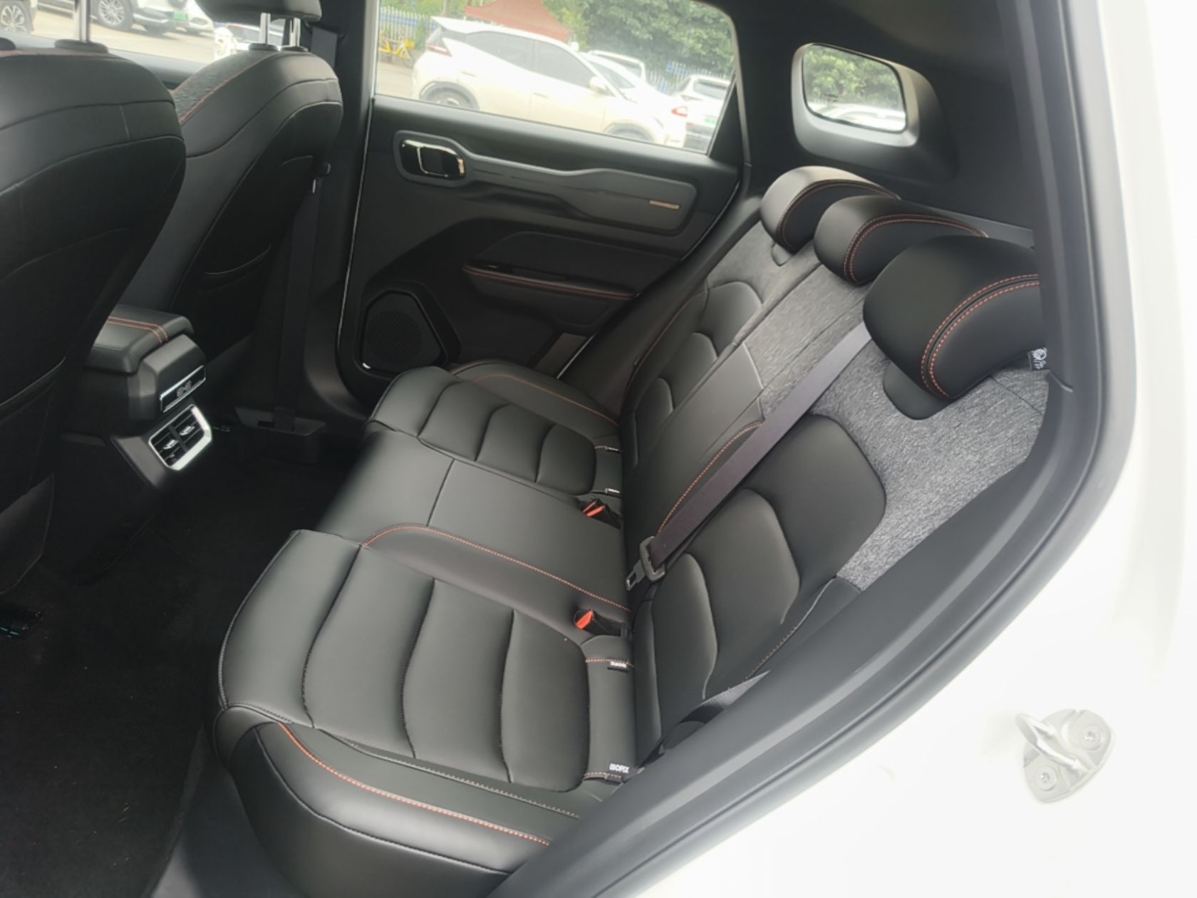 Geely Auto Cowboy 2025 1.5TD Trendy Play Edition — снимка 20