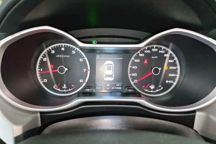 Used Geely Auto Emgrand X7 Sport 2018 1.8TD Automatic Two-Wheel Drive Zhiya Model Instrument Cluster