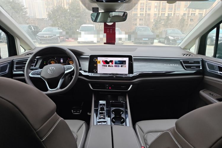 Used Volkswagen Viloran 2024 380TSI Premium Edition Center Console
