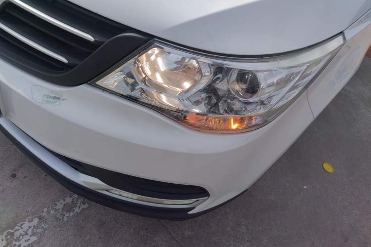 Used Wuling 730 2020 Commercial Vehicle 1.5L Manual Value Edition 7 Seats
