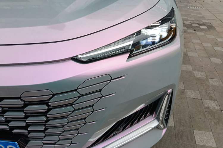 Used Changan UNI-K 2024 2.0T Two-Wheel Drive Global Edition