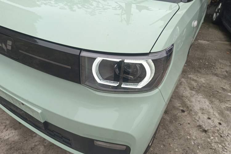 Used Wuling Hongguang MINIEV 2022 Macaron Colorful Edition Lithium-Ion Battery Left Front Headlight