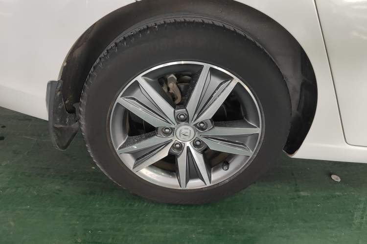 Used Changan Eado 2016 1.6L Manual Fashion Edition