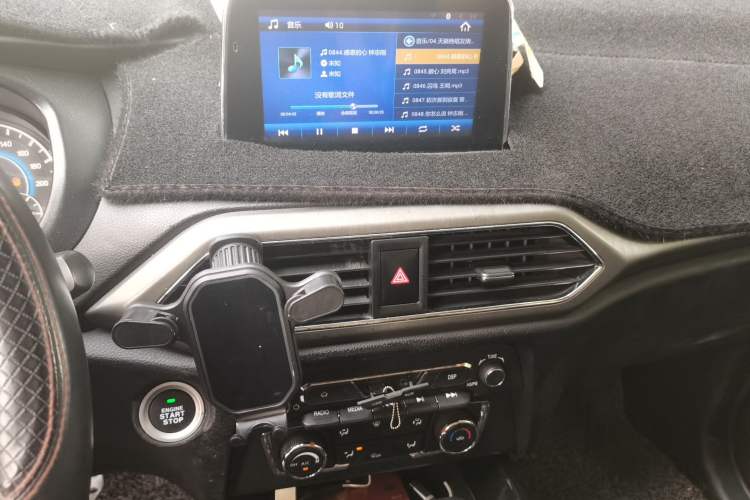 Used Dongfeng Fengon S560 2018 1.8L CVT Urban Model 7 Seats
