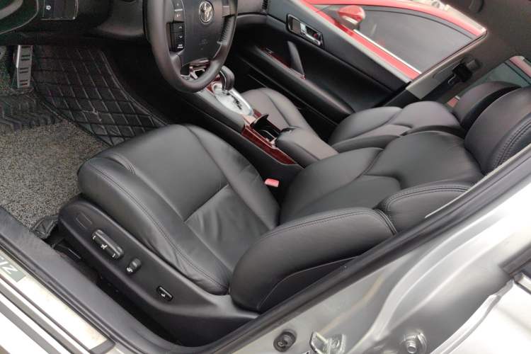 Used Toyota Reiz 2006 2.5V Left Front Seat