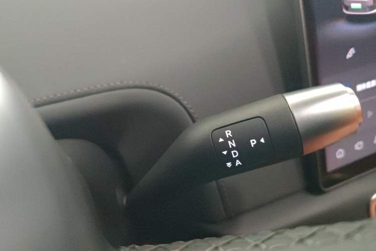 Used Li Auto L6 2024 Pro Model Gear Lever