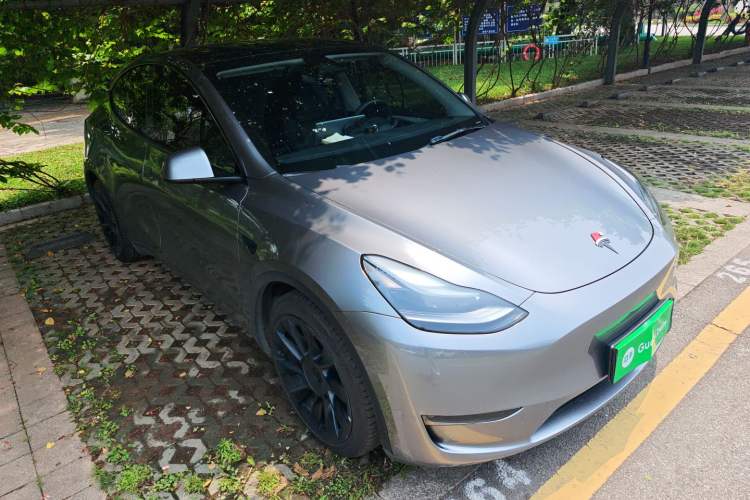 Used Tesla Model Y 2024 Long-Range All-Wheel-Drive Version
