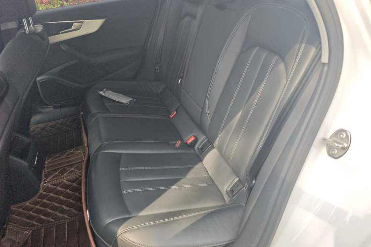 Used Audi A4L 2022 40 TFSI Fashion Dynamic Model