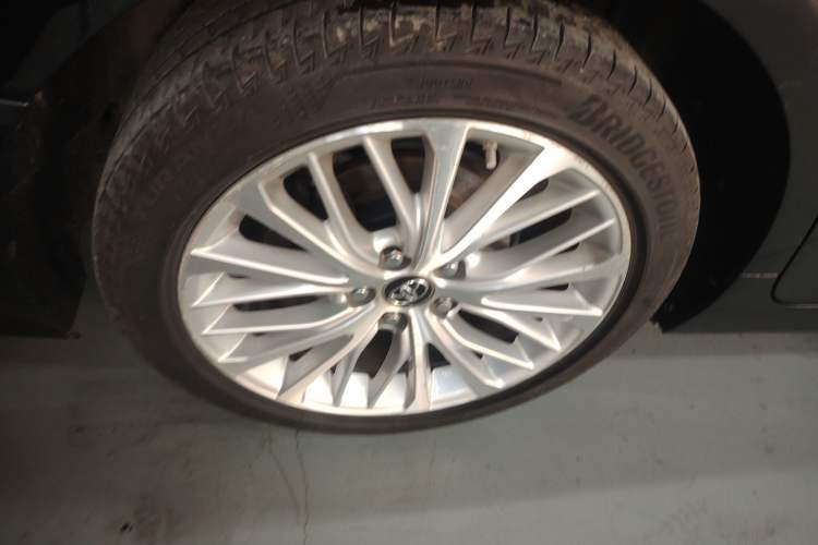 Used Toyota Camry 2019 2.5G Luxury Edition China VI Standard
