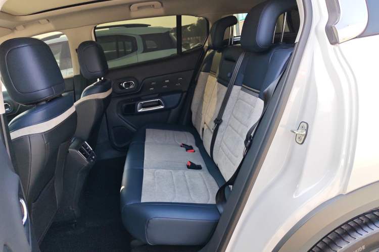 Used Citroen C5 AIRCROSS 2023 400THP Longitudinal Engine Version
