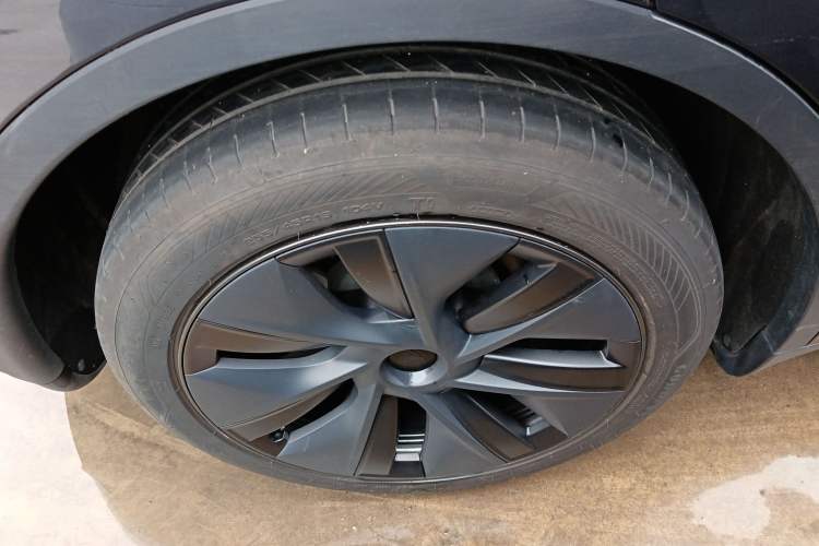 Used Tesla Model Y 2024 Rear-Wheel-Drive Version