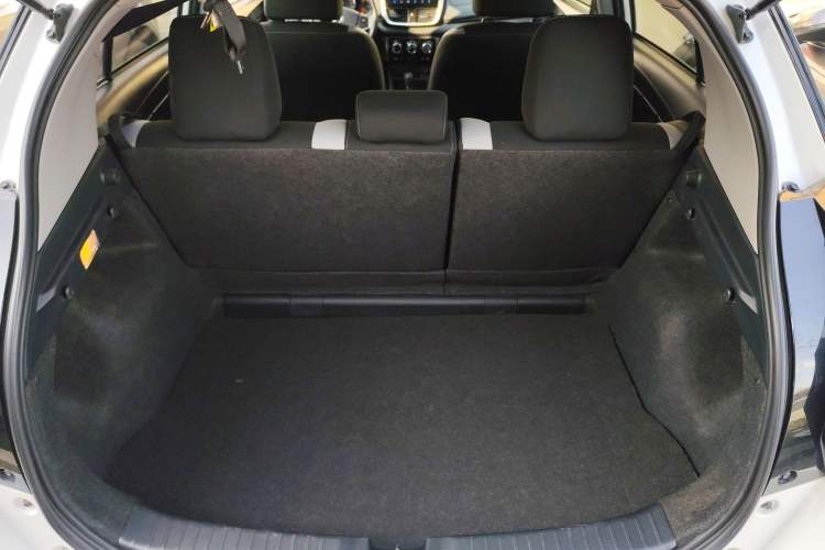 Used Toyota YARiS L Zhi Xuan 2022 X-Trail 1.5L CVT Leading PLUS Edition
