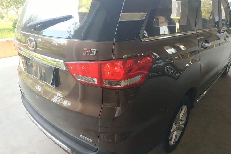 Used HYOSOW H3 2015 1.5L manual Comfort trim level