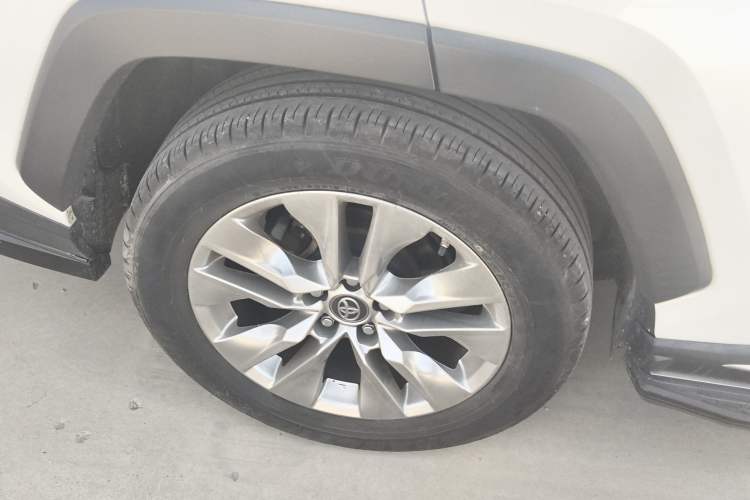 Used Toyota Wildlander 2021 2.0L CVT 4x4 Luxury Edition