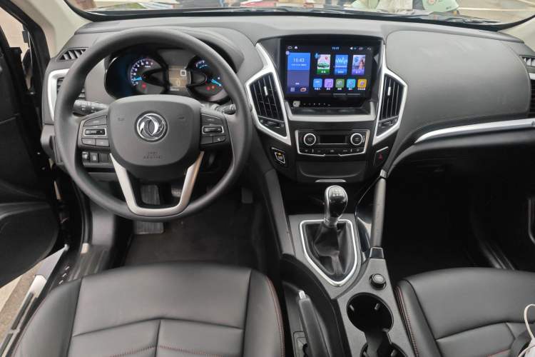 Used Dongfeng Aeolus AX7 2016 1.4T Manual Zhuyue Model
