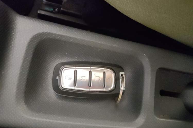 Used Geely Galaxy Panda 2023 Panda Mini 200km Endurance Bear
