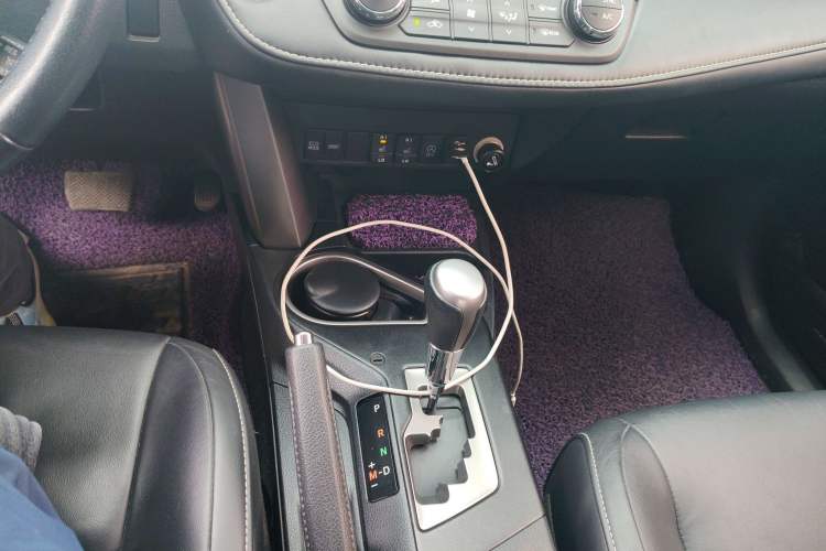 Used Toyota RAV4 2016 2.0L CVT Two-Wheel Drive Smart Edition China V Standard