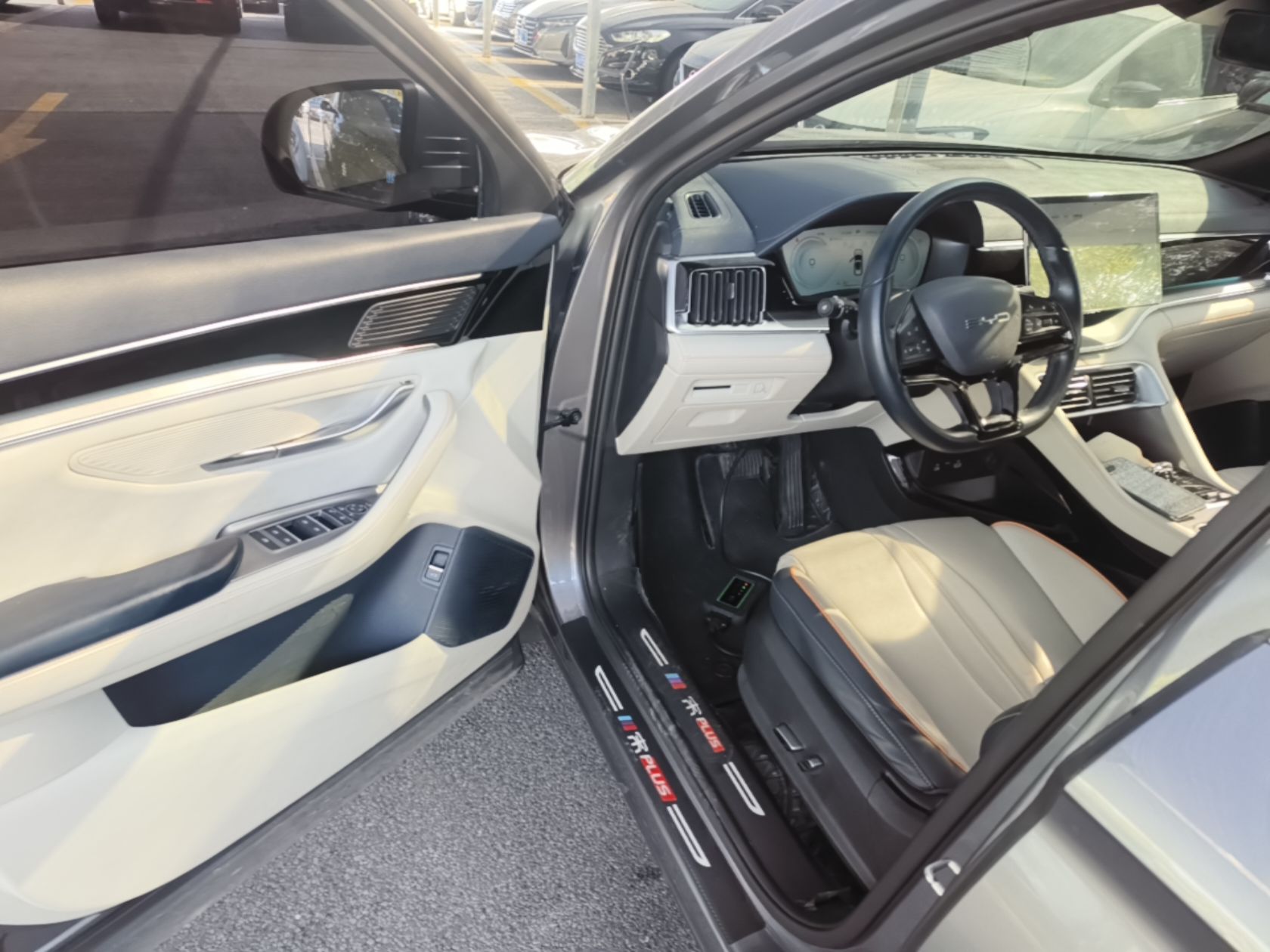 BYD Song PLUS New Energy 2024 Honor Edition EV 520km Premium Model — снимка 18