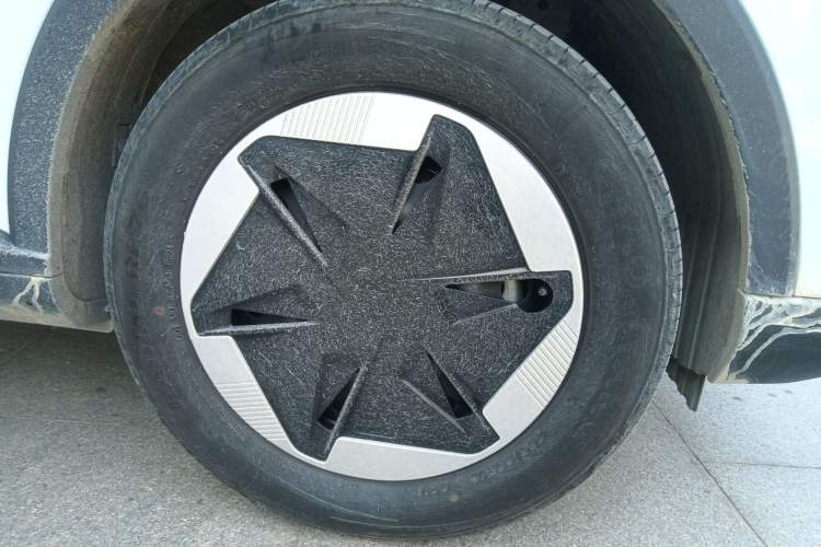 Used Geometry E Firefly 2024 301km Starlight
