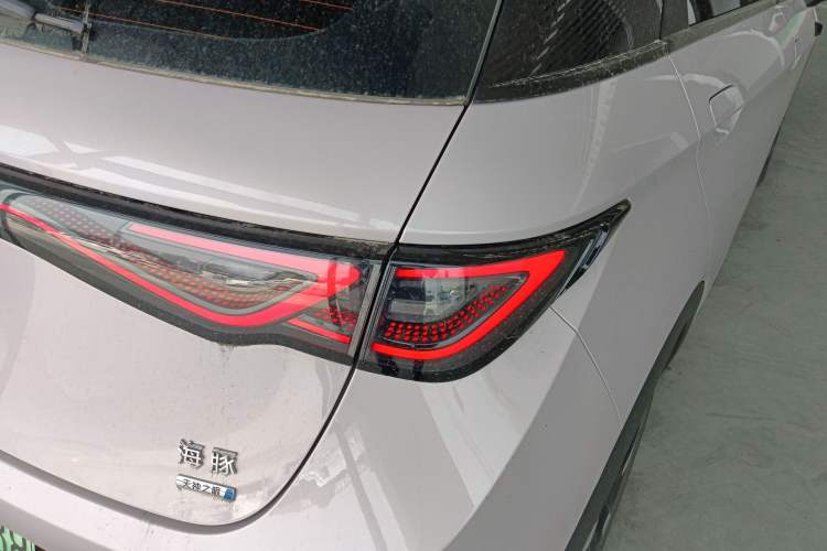 Used BYD Dolphin 2025 Intelligent Driving Version 410 km Fashion Edition
