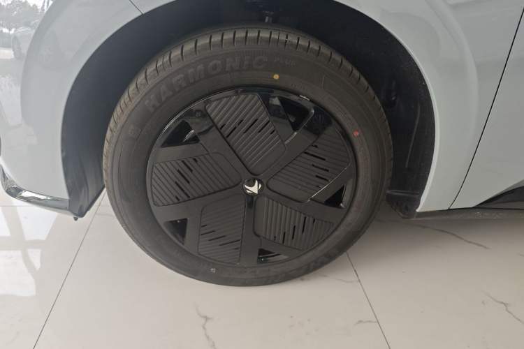 Used ARCFOX T1 2025 Model 320 PRO
