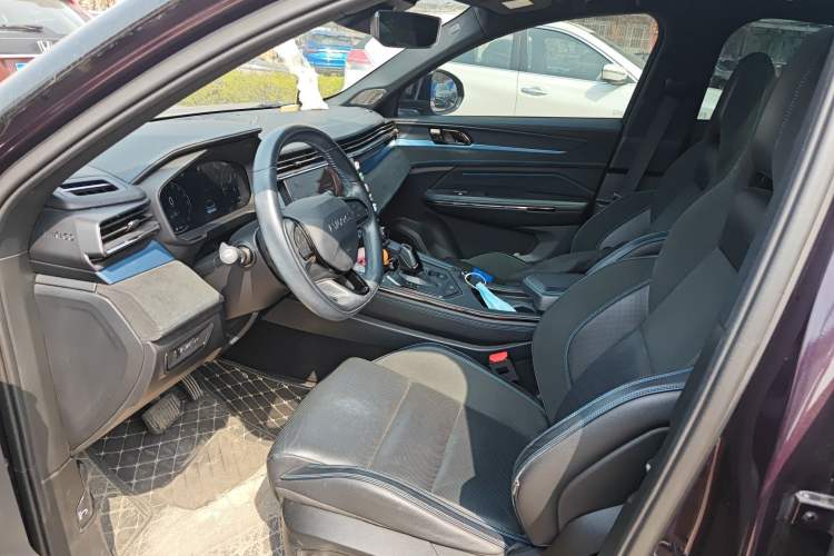 Used Lynk & Co 05 EM-P 2021 1.5TD PHEV HALO Left Front Seat