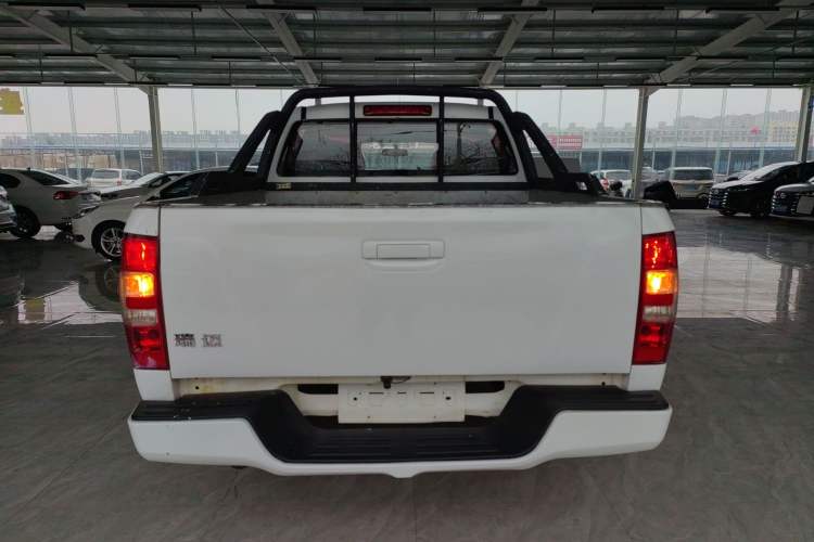 Used Isuzu JLM 2018 2.8T Classic Edition Two-Wheel Drive Luxury Version JE493ZLQ5F