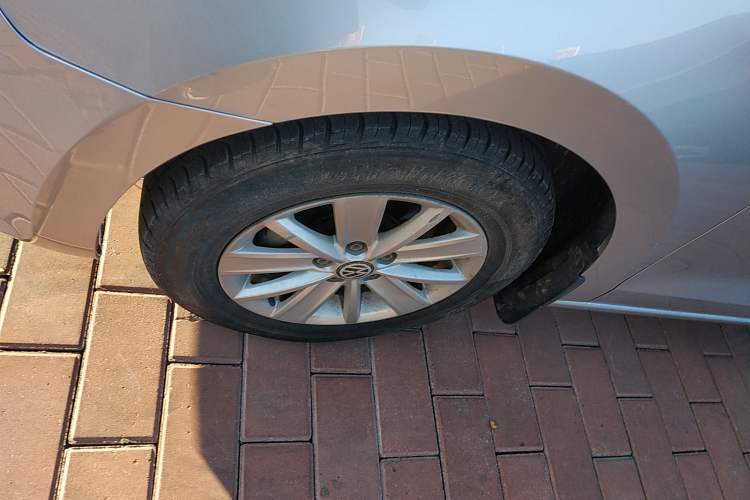 Used Volkswagen Jetta 2015 1.4L Manual Fashion Model