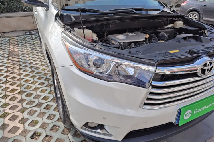 Used Toyota Highlander 2015 2.0T Two-Wheel Drive Luxury Edition 7 Seats