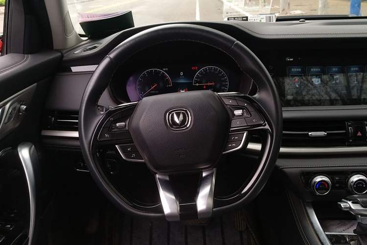 Used CHANGAN CS95 2021 2.0T Four-Wheel Drive Luxury Version Steering Wheel