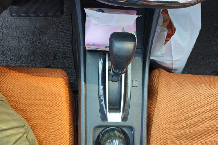 Used Honda Jade 2017 1.8L automatic Comfort version 5 seats
