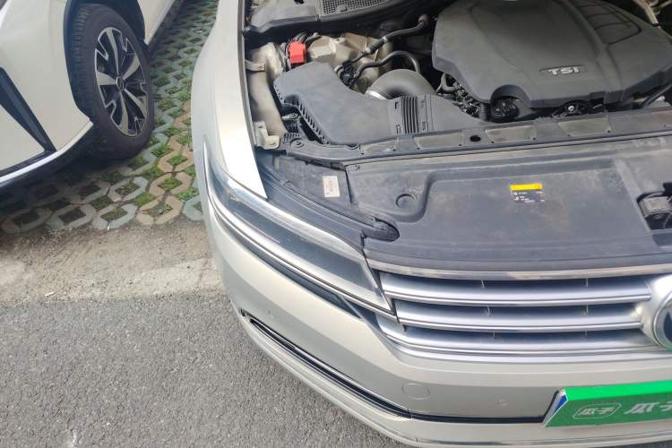 Used Volkswagen Phideon 2016 380TSI Two-Wheel-Drive Luxury Edition
