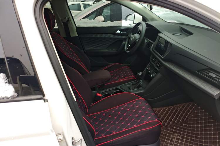 Used Volkswagen Tharu 2022 280TSI Two-Wheel Drive Trend Edition
