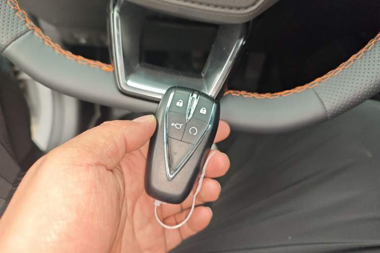 Used CHANGAN UNI-V 2024 1.5T Prestige Edition
