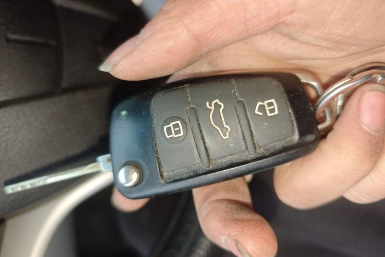 Used JAC Heyue 2014 1.5L Manual Luxury Version China IV Standard
